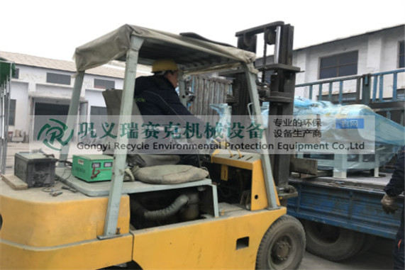 廢舊輪胎膠粉回收設(shè)備線電選機(jī)的配置