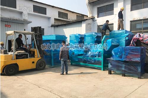 橡膠顆粒生產(chǎn)設(shè)備